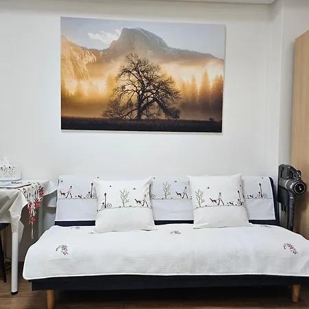 Gangnam Station Fun House Apartment Seoul Exterior photo